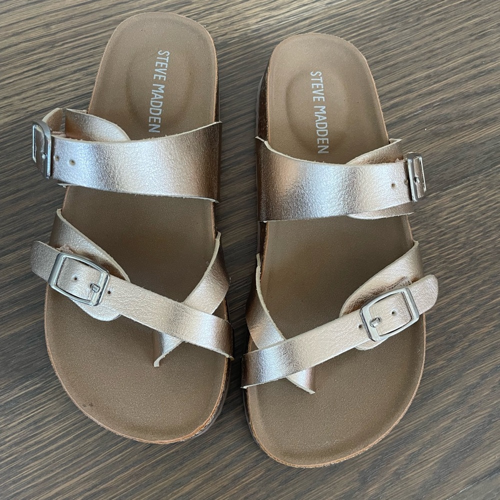 Steve Madden Kids' Jbeached Flat Sandal, rose gold
